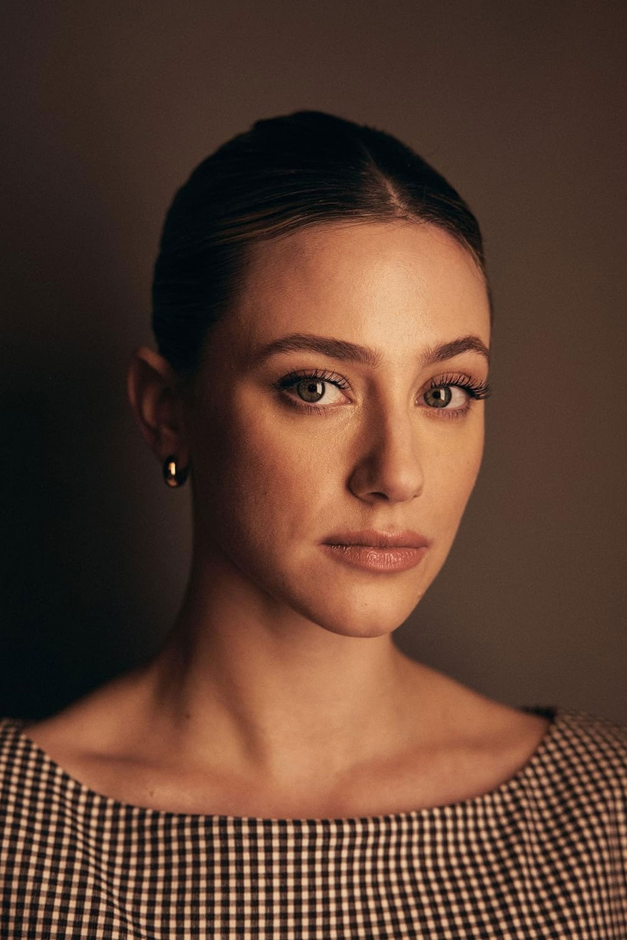 Lili Reinhart